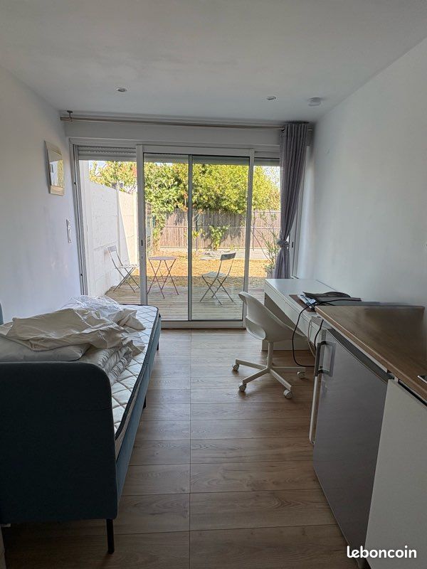 Appartement 1 pièce 14 m² · à Pessac · 14 m² · 490 €