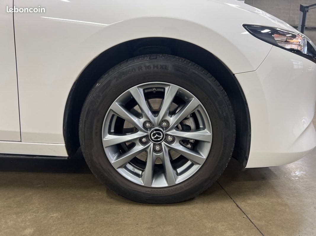 MAZDA Mazda3 5 portes 2.0L e-SKYACTIV-G M Hybrid 122 ch BVM6 Prime-Line (image 9)