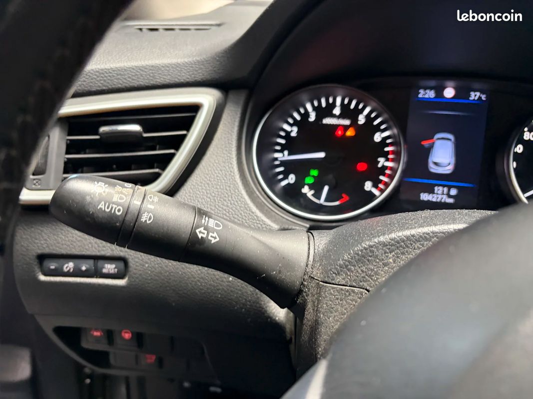 Nissan QASHQAI 1.3 TECKNA (image 21)