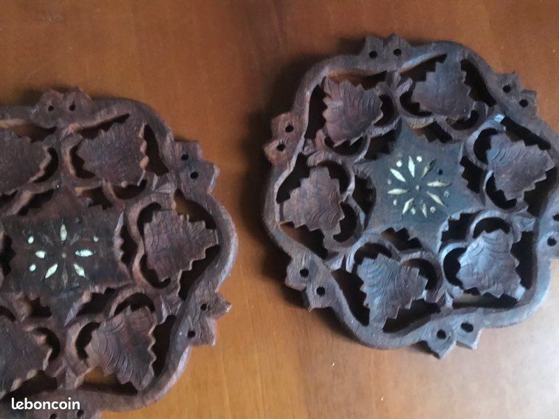 2 dessous de plats en bois sculpté (image 2)