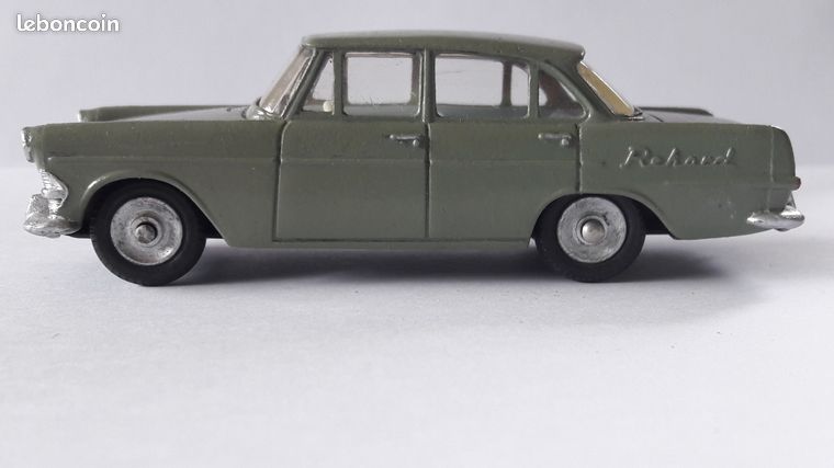 Dinky Toys France 1/43 – Opel Rekord Beige Réf 554 – Bon état