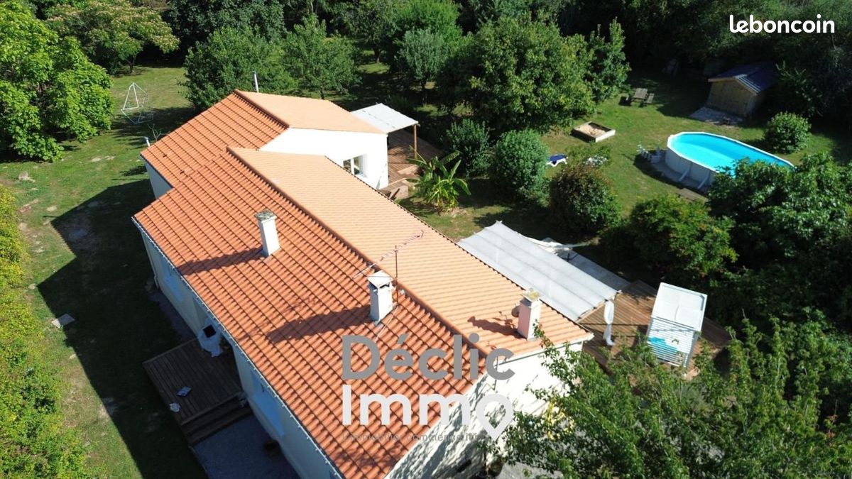 Maison 6 pièces 145 m² · à Saint-Christophe-du-Ligneron · 145 m² · 339 625 €
