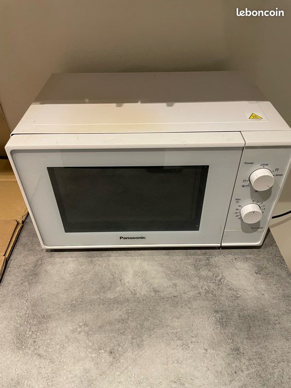 Four micro-ondes Panasonic (image 1)
