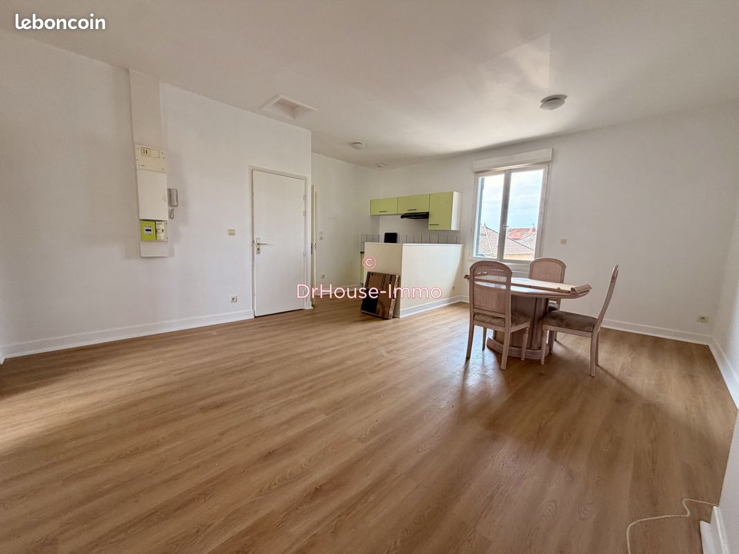 Appartement 3 pièces 57 m² · à Brive-la-Gaillarde · 57 m² · 705 €