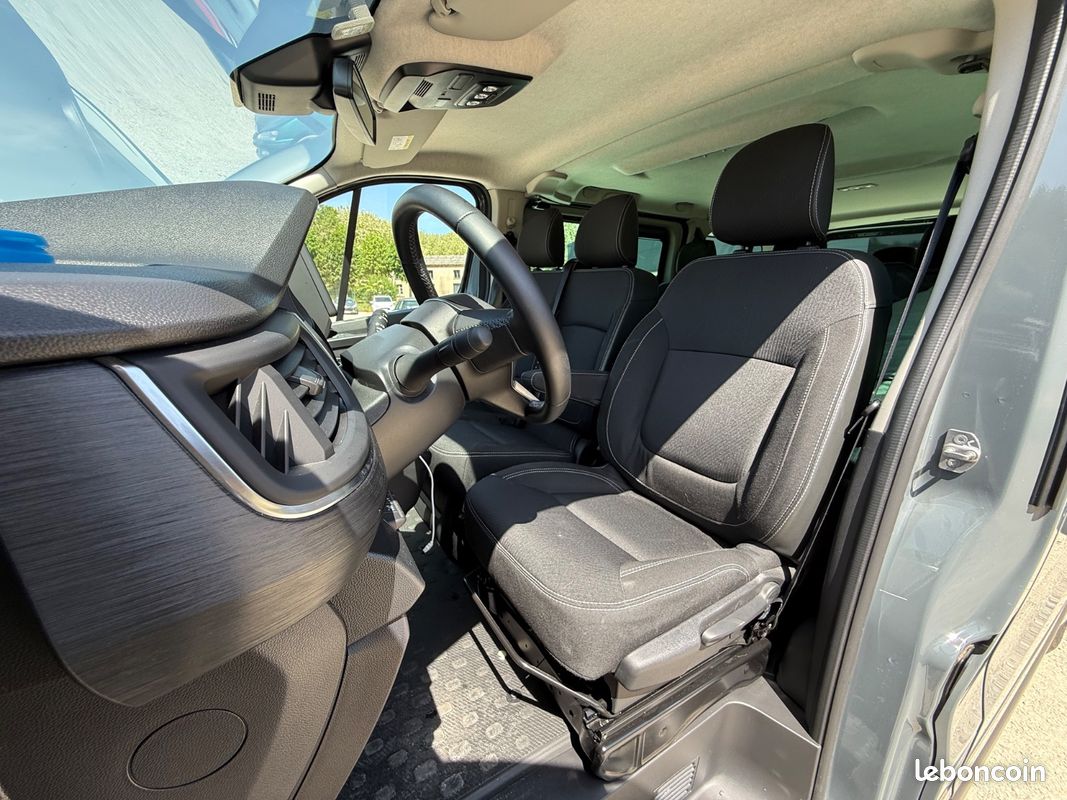 RENAULT TRAFIC III Combi Phase 3 L1 2.0 dCi 16V EDC6 SS Intens 9 Places (image 5)