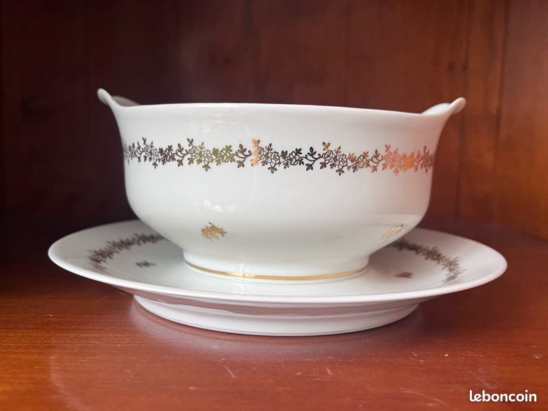 Saucière en porcelaine de Limoges – A. Lanternier & Cie / Blanc et or (image 7)