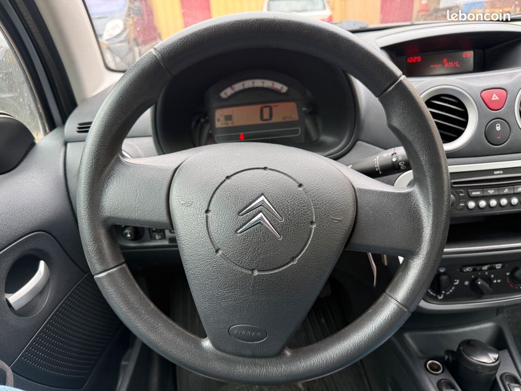 Citroën C3 Phase 2 1.4 HDI 70 Ch 4 Cv Confort Clim (image 8)