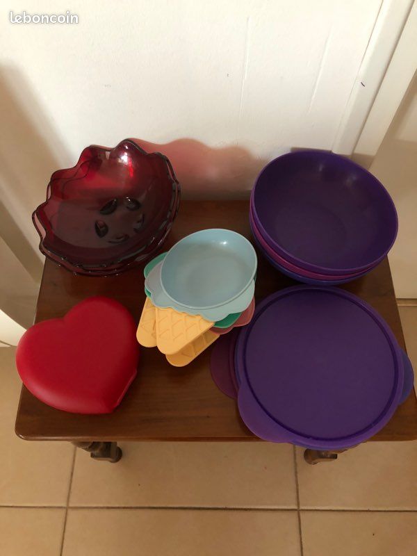 Tupperware Lot de 3 boites avec couvercle et 3 coupelles (image 1)