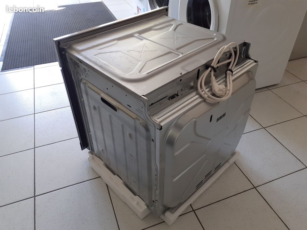 Four Electrolux 72L A++ chaleur tournante GARANTIE 2 ANS + LIVRAISON (image 4)