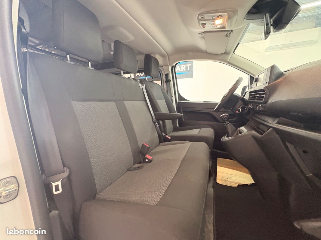Peugeot EXPERT FOURGON M (L2) Cabine Repliable entretien complet/6 places (image 12)