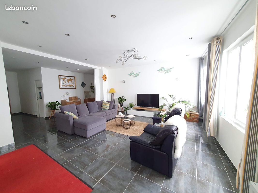 Appartement 4 pièces 167 m² · à Hauts de Bienne · 167 m² · 290 000 €