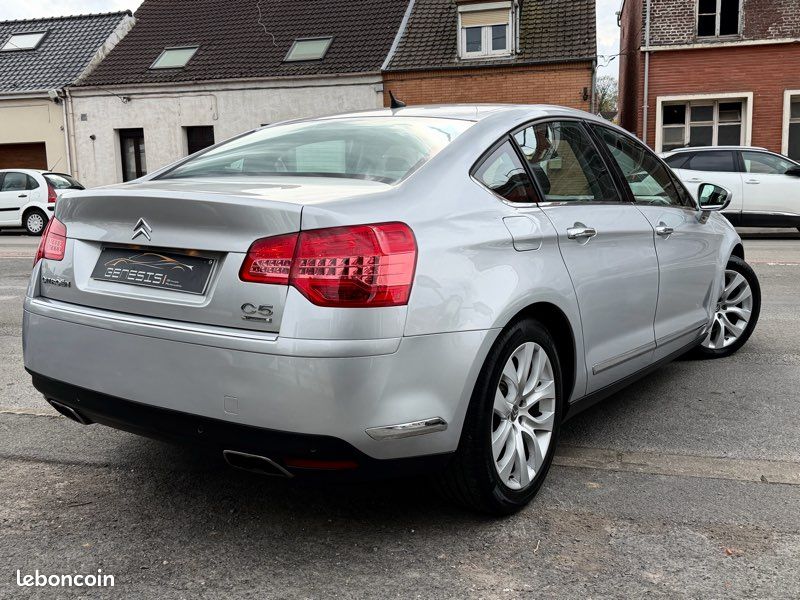 Citroën C5 3.0 HDi V6 240ch - BVA - 109000km - Garantie 12 mois - Suivi complet Citroën (image 3)