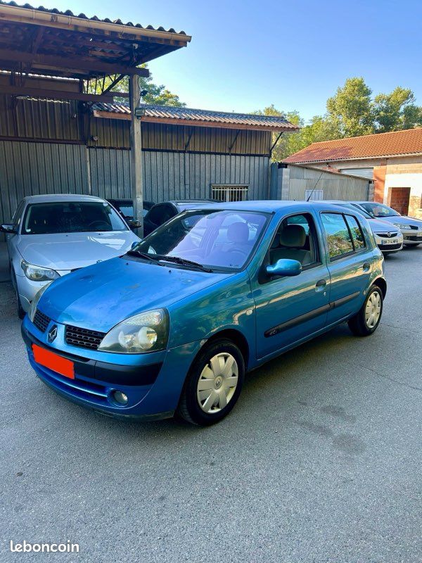 Renault Clio 2 phase II 1.5dci 16v 65cv Pack Authentique (image 1)