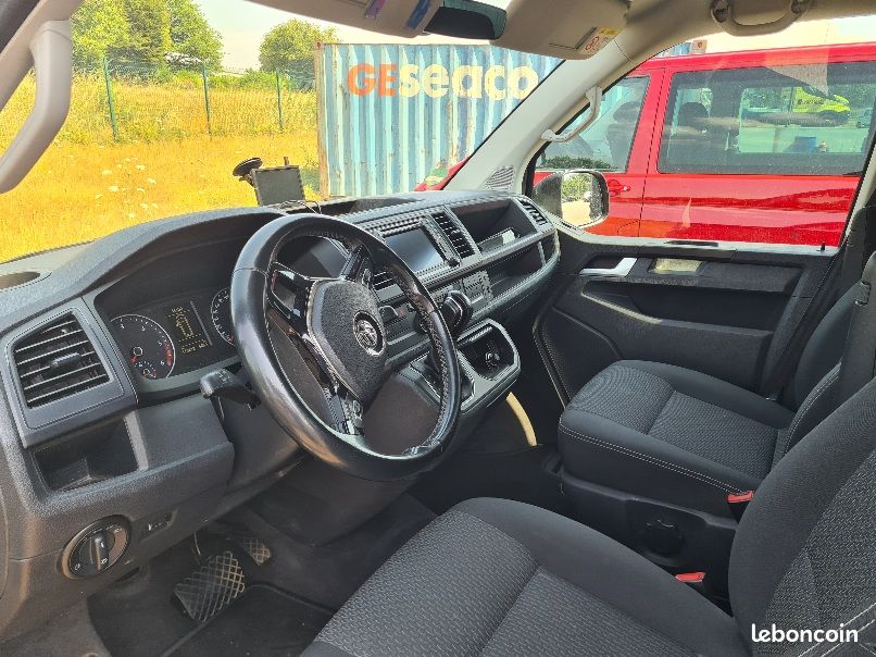 VOLKSWAGEN T6 MULTIVAN 2.0 TDI 150 cv, DSG, régulateur adaptatif, GPS, Bluetooth, Attelage... (image 3)