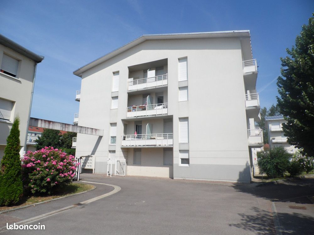 Appartement 4 pièces 86 m² · à Saint-Julien-les-Villas · 86 m² · 801 €