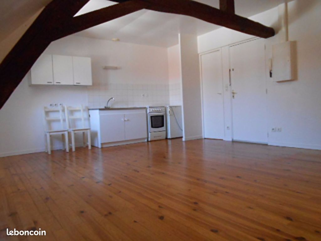 Appartement 1 pièce 25 m² · à Arpajon · 25 m² · 554 €/mois