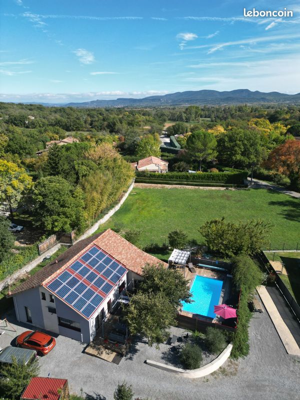 Maison 6 pièces 200 m² · à Berrias-Et-Casteljau · 200 m² · 467 000 €