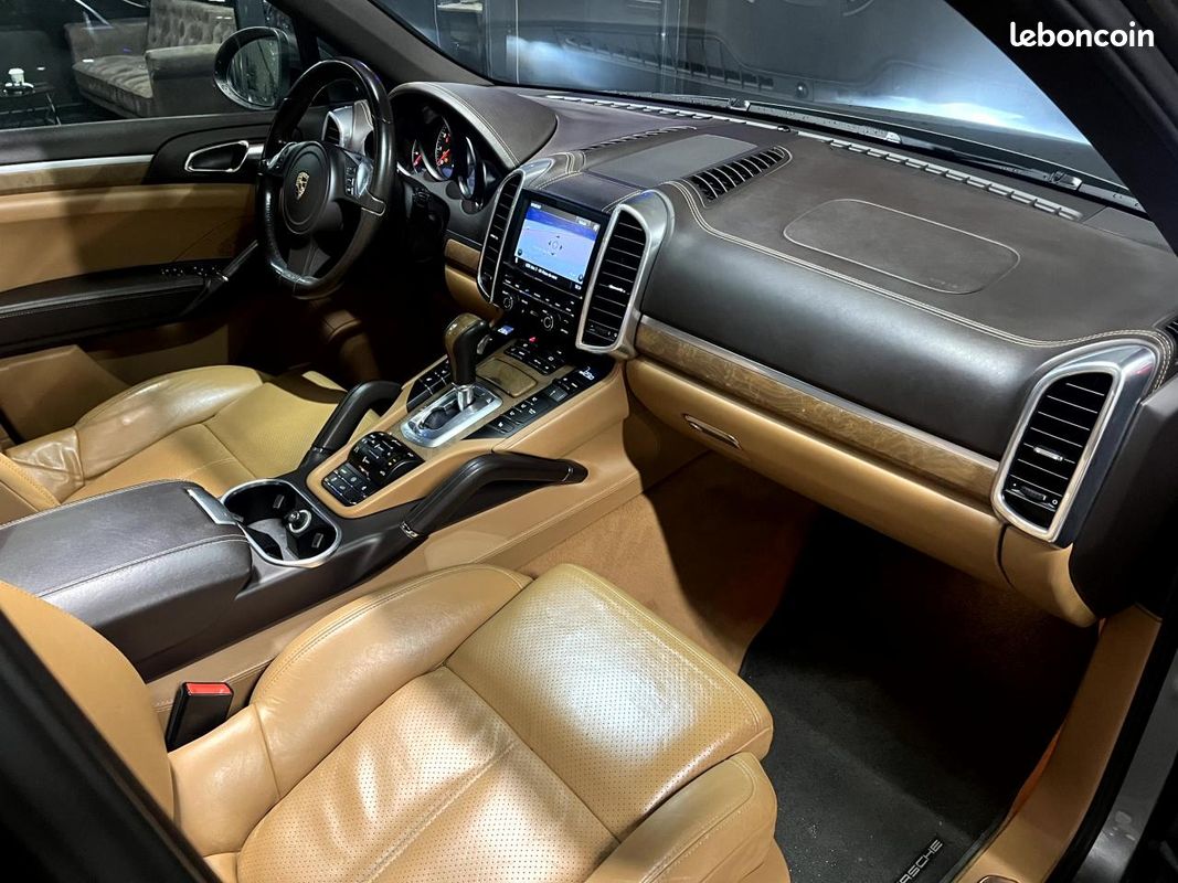 PORSCHE CAYENNE S 4.8i V8 400 (image 10)