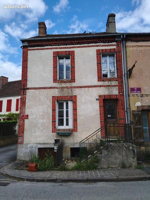 Maison 2 pièces 95 m² · à Tourouvre au Perche · 95 m² · 39 000 €