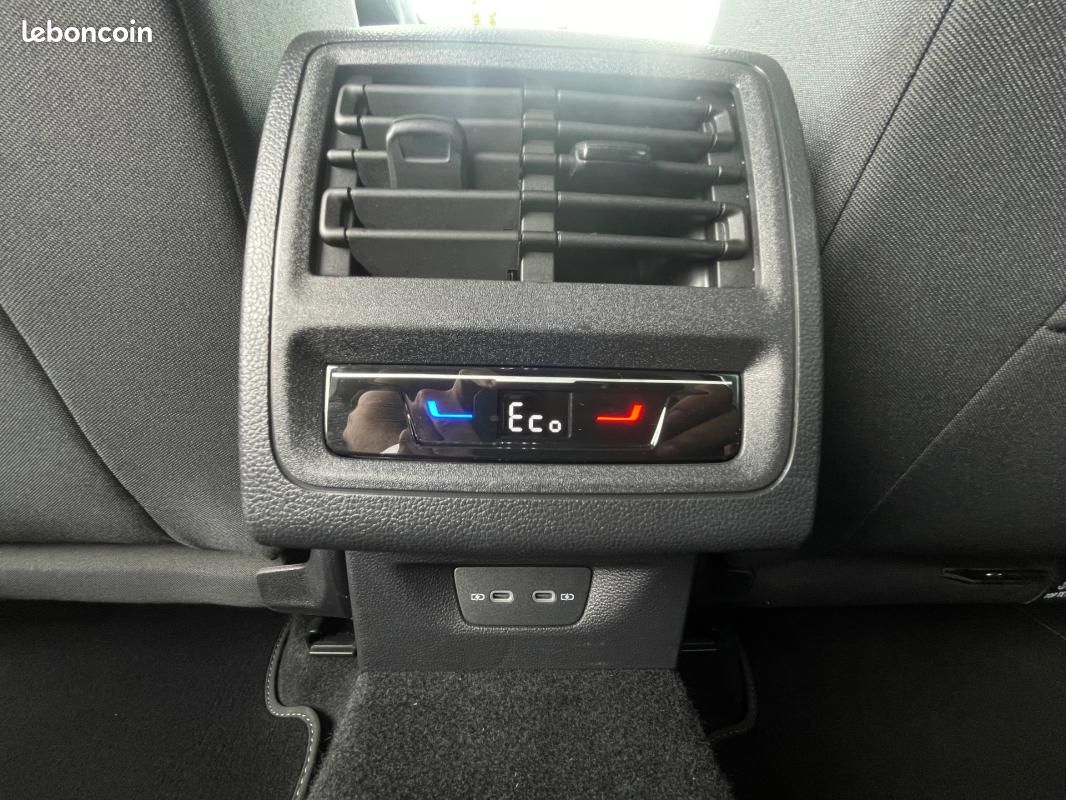 Volkswagen Golf 1.4 Hybrid Rechargeable OPF 204 DSG6 Style (image 24)