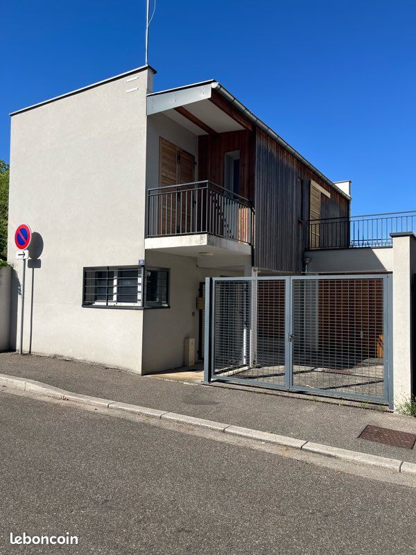 Maison 4 pièces 87 m² · à Vaulx-en-Velin · 87 m² · 285 000 €