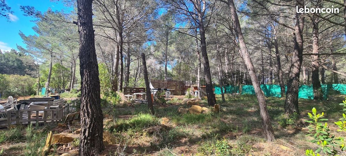 Terrain 690 m² Le Beausset · 43 000 €