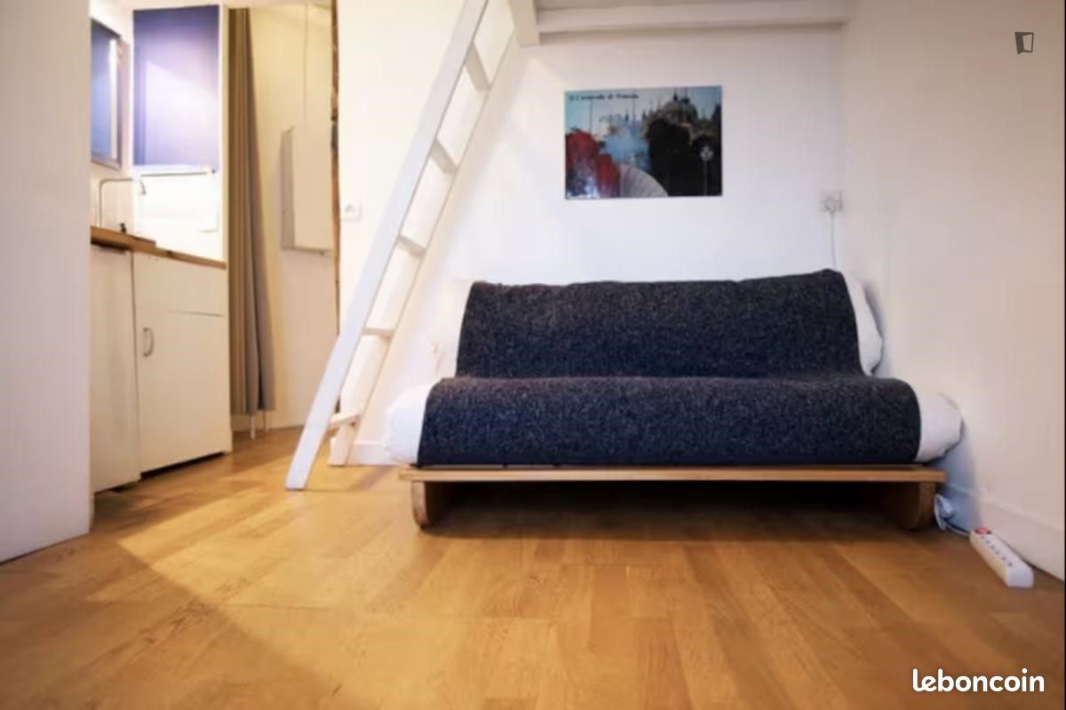 Appartement 1 pièce 12 m² · à Paris · 12 m² · 1 080 €/mois