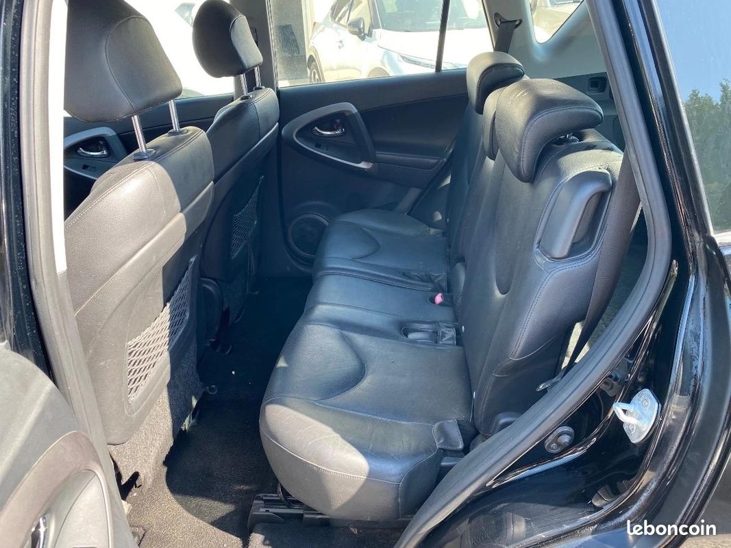Toyota Rav-4 III 2.2 D 4WD 136CH GARANTIE 12 MOIS (image 9)