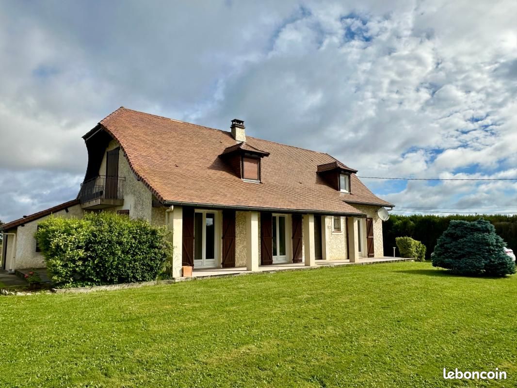Maison 6 pièces 178 m² · à Morlaàs · 178 m² · 290 000 €
