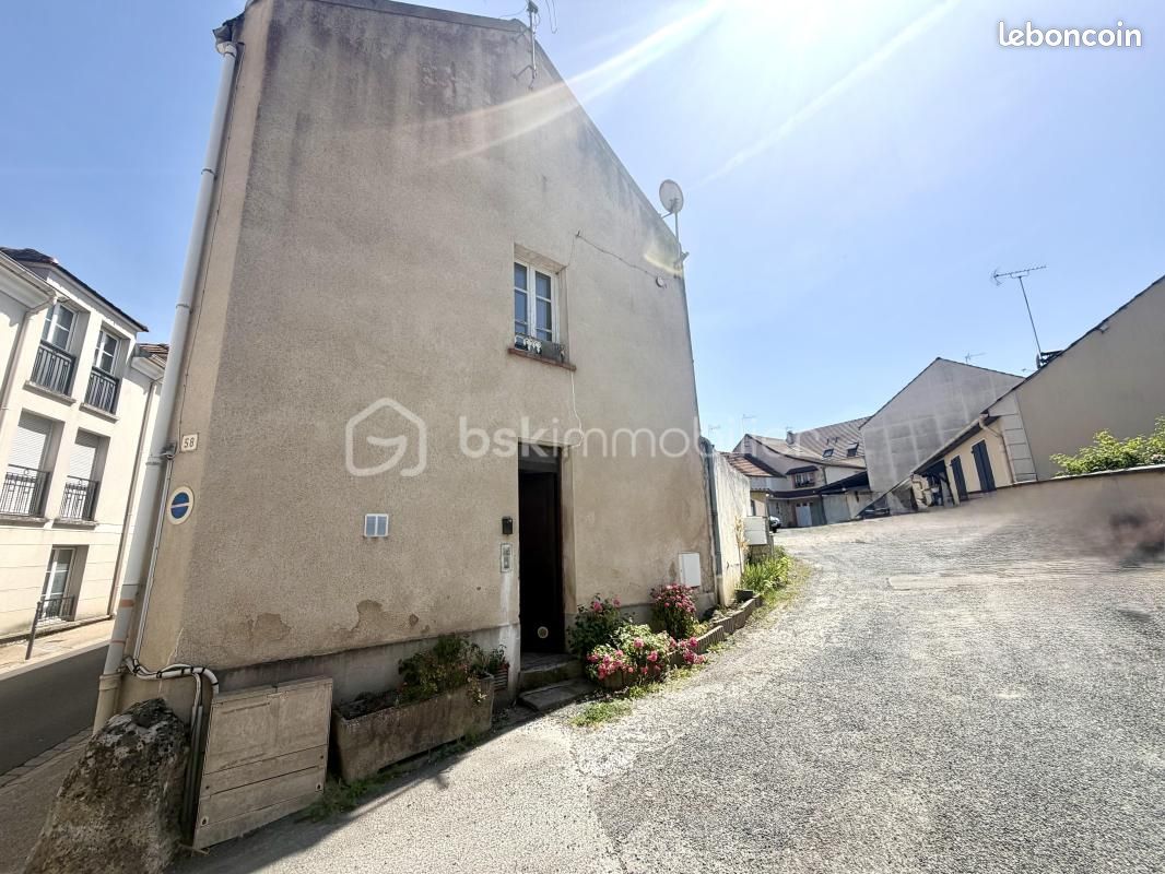 Appartement 1 pièce 23 m² · à Brie-Comte-Robert · 23 m² · 111 000 €