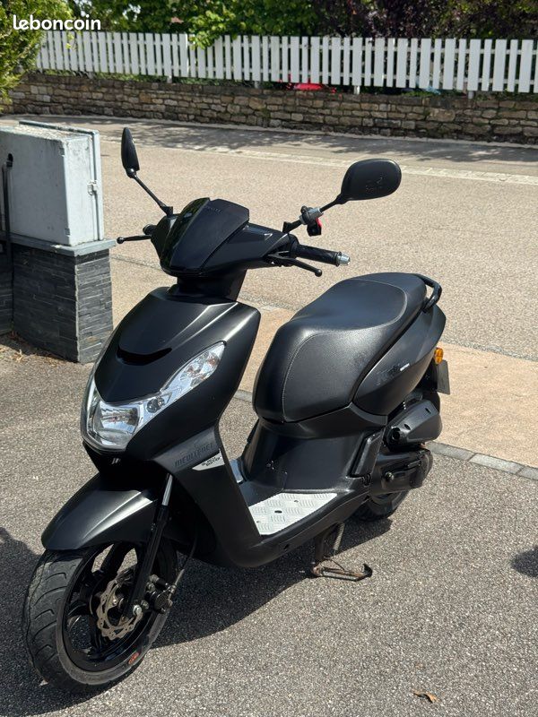 Scooter kisbee peugeot 50 (image 1)