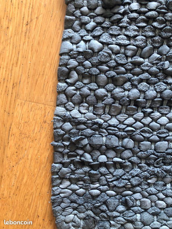 Tapis effet cuir lanières tressées 92x145cm (image 1)