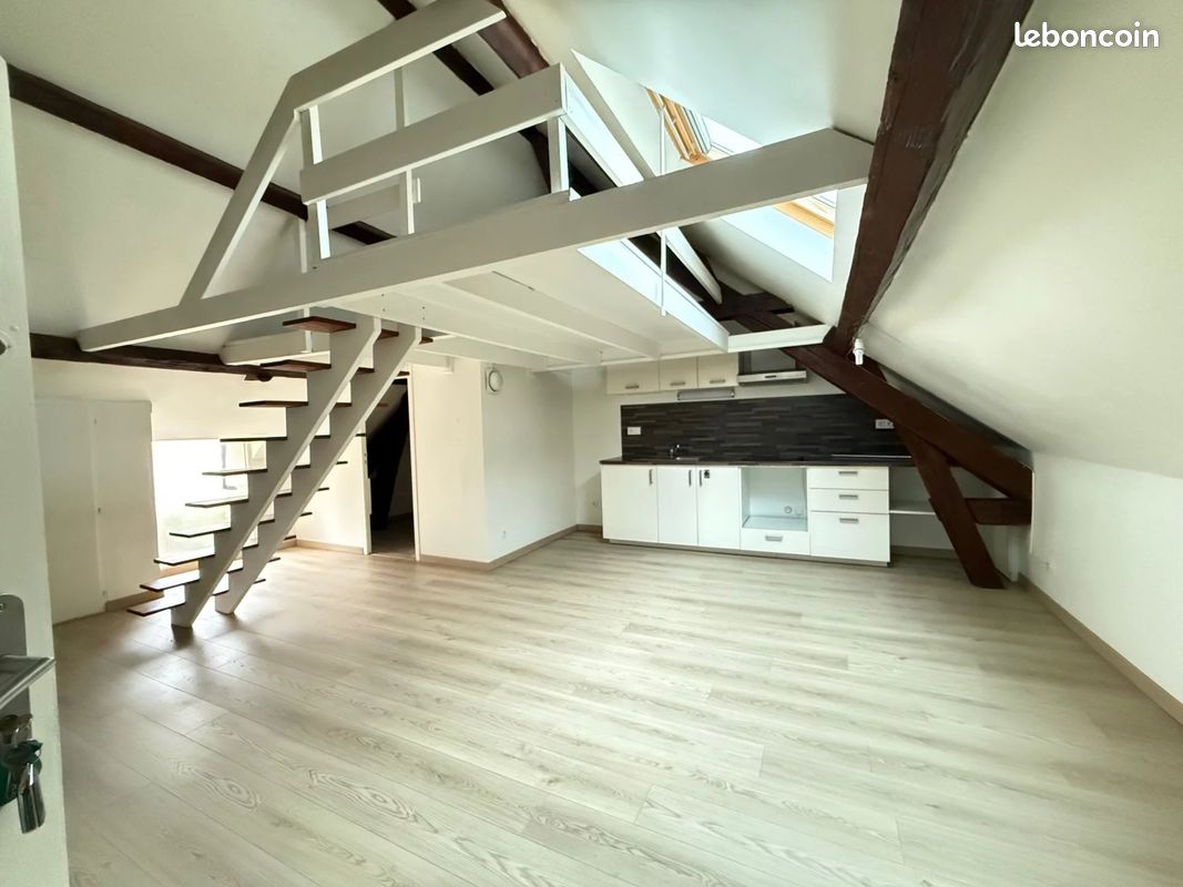 Appartement a louer combs-la-ville - 1 pièce(s) - 29 m2 - Surfyn