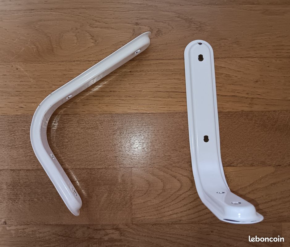 2 équerres pour étagères (6 euros les 2) (image 1)