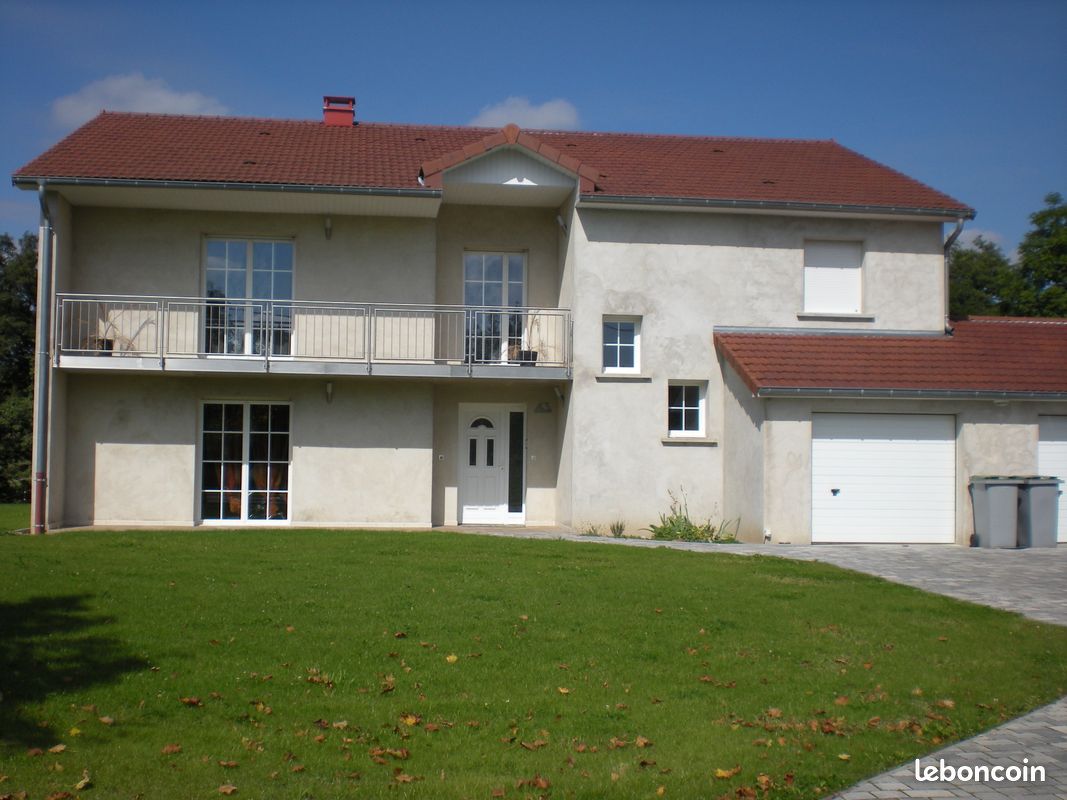 Appartement 5 pièces 150 m² · à Neunkirchen-lès-Bouzonville · 150 m² · 799 €