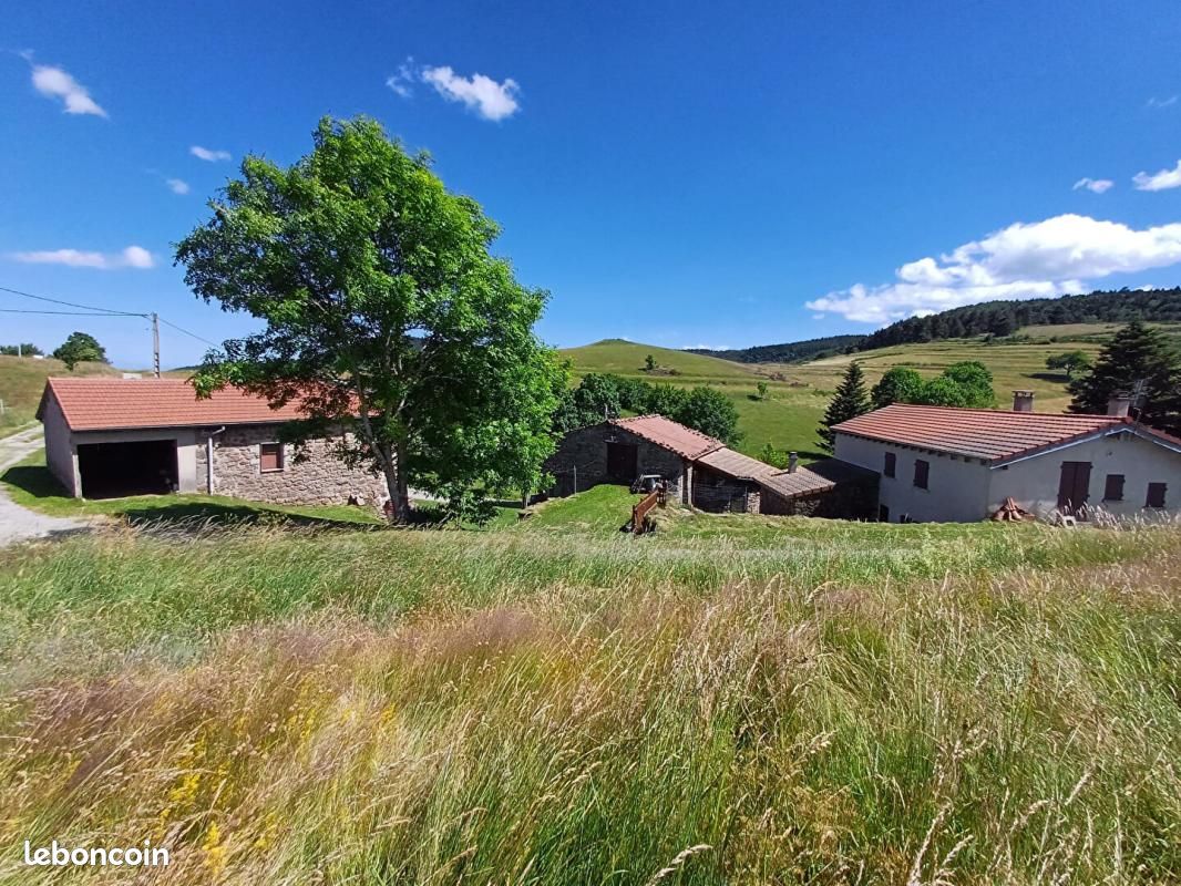 Maison 5 pièces 100 m² · à Gluiras · 100 m² · 169 000 €