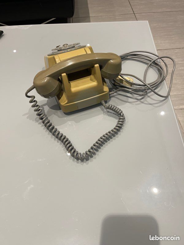 ANCIEN TELEPHONE FILAIRE socotel S63 Gris Cadran Rotatif PTT Deco Rétro