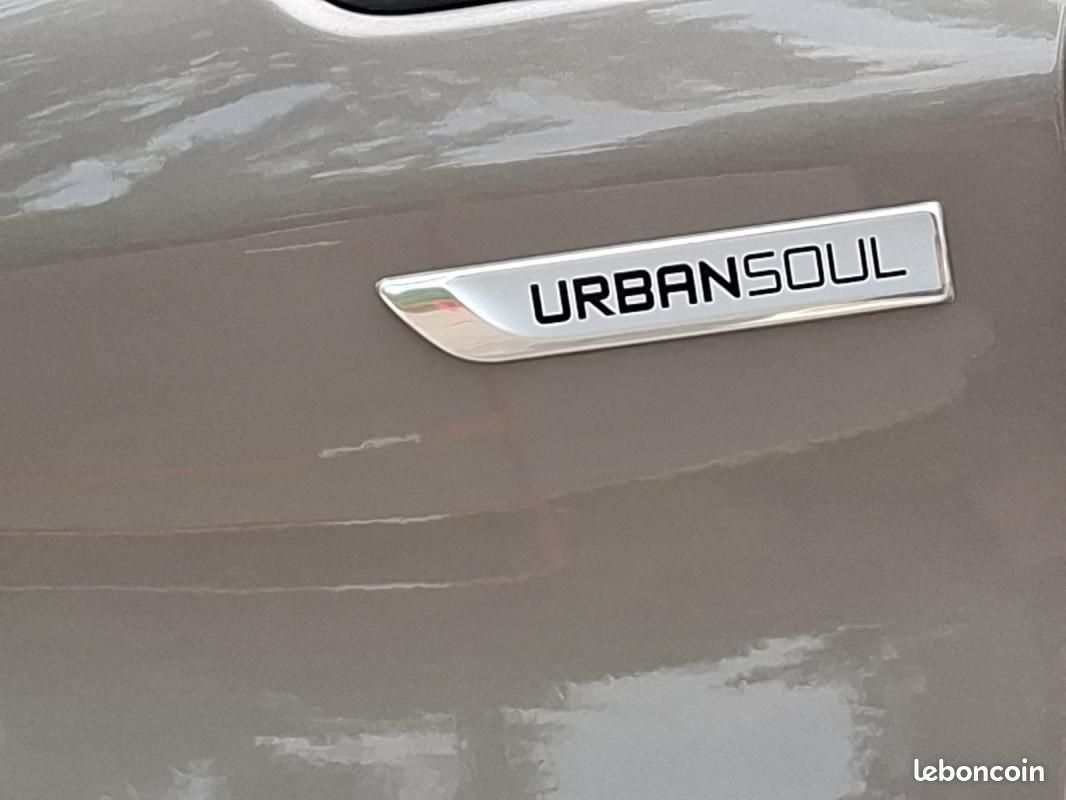 Peugeot 208 1.2 Vti 80 ch Urban Soul /Distri ok/Suivi complet entretiens/2eme main (image 37)