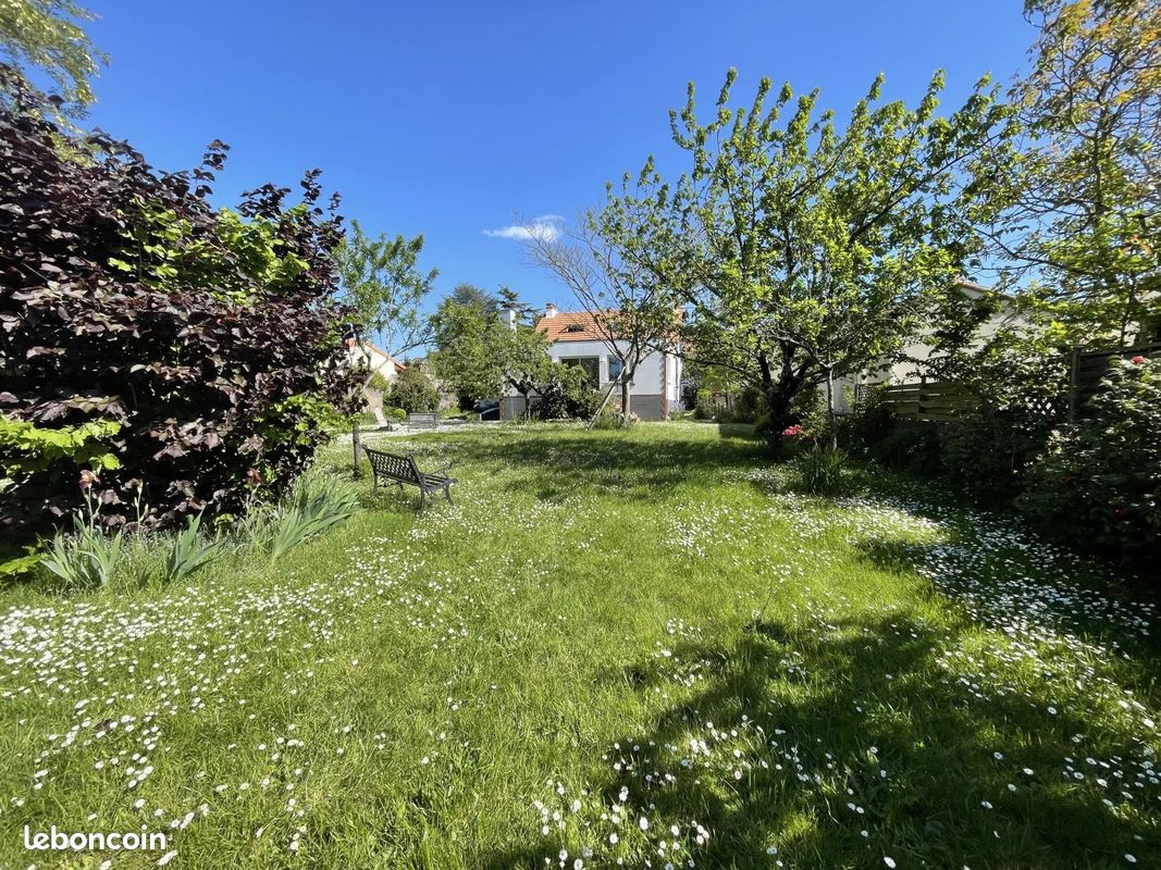 Maison 7 pièces 145 m² · à Saint-Sébastien-sur-Loire · 145 m² · 659 200 €