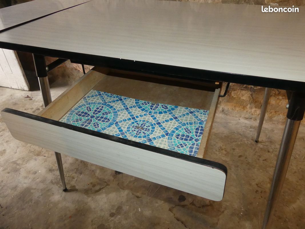 Table vintage 1950 en formica (image 2)