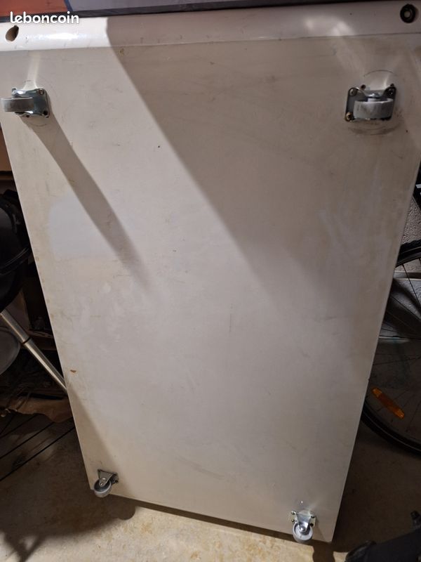 Table basse blanche (image 2)