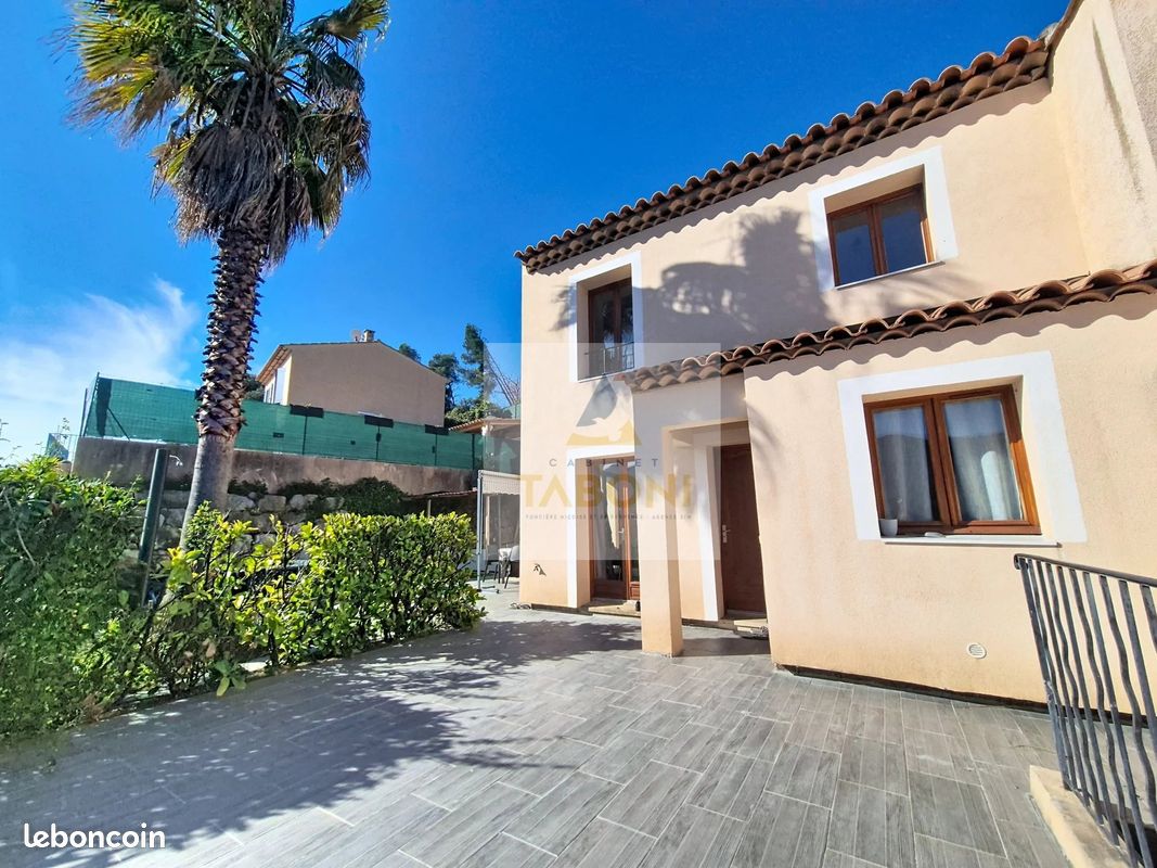 Maison 4 pièces 81 m² · à Carros · 81 m² · 479 000 €