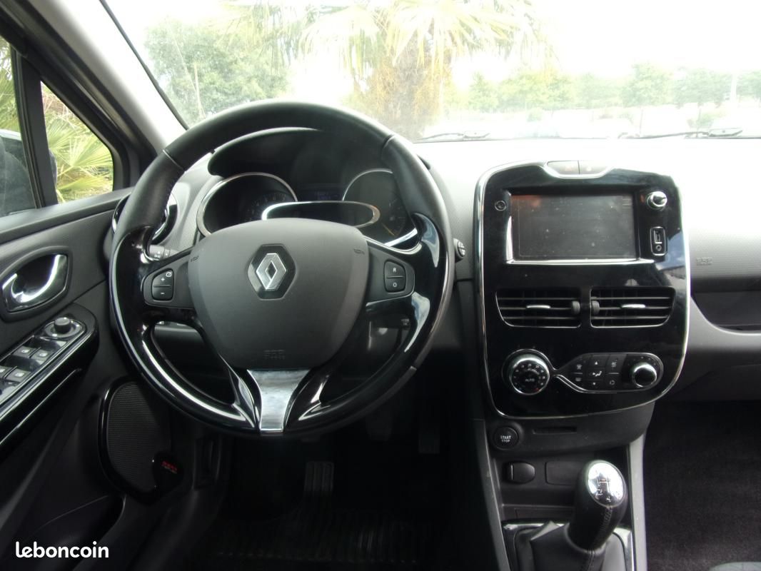 Renault Clio IV ESTATE TCe 90 Energy eco2 Intens (image 11)