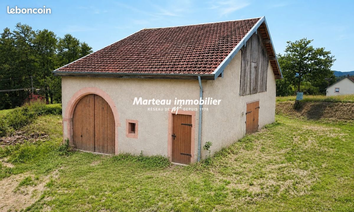 Maison 1 pièce 160 m² · à Entre-Deux-Eaux · 160 m² · 39 000 €