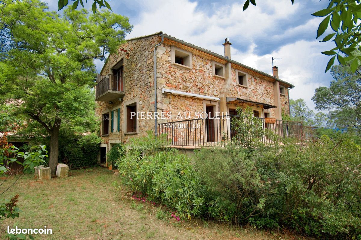 Maison 8 pièces 250 m² · à Clermont-l'Hérault · 250 m² · 690 000 €