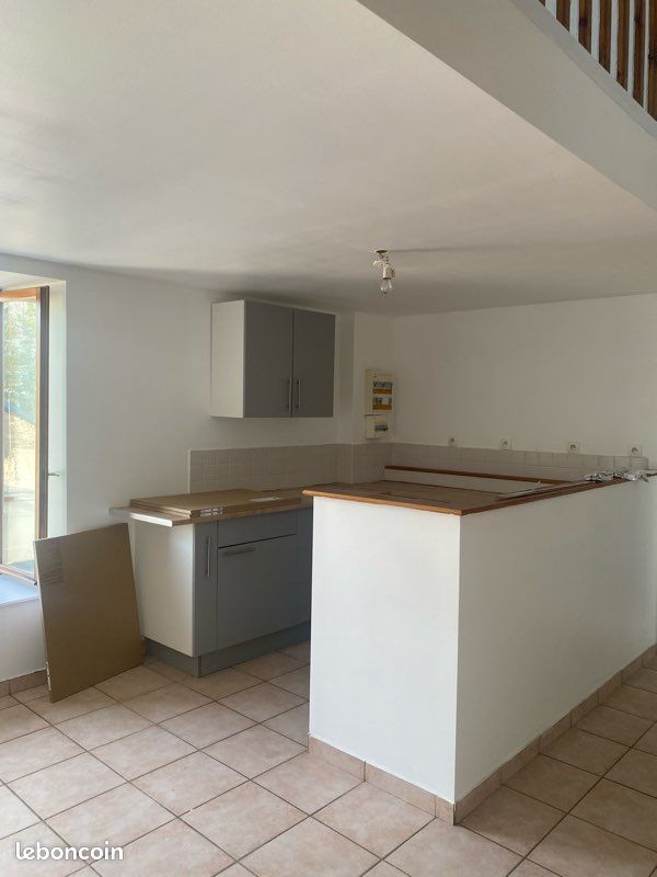 Appartement 4 pièces 86 m² · à Éteignières · 86 m² · 650 €/mois