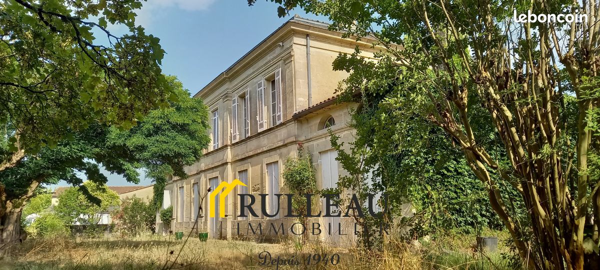 Maison 9 pièces 304 m² · à Pugnac · 304 m² · 318 000 €