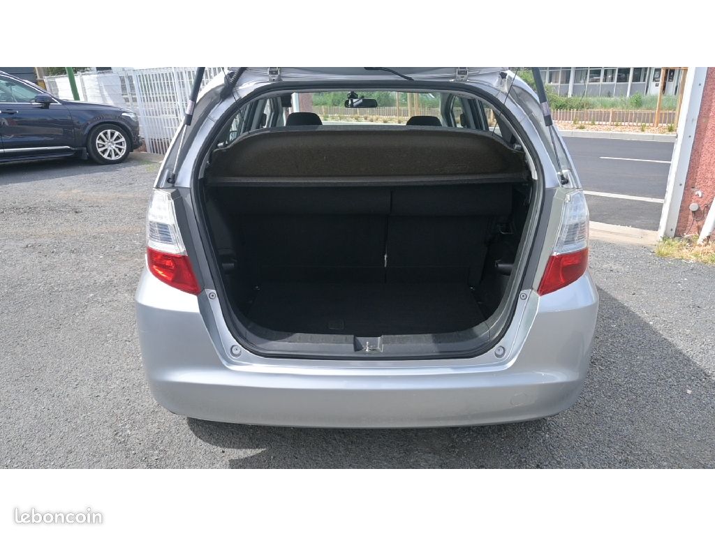 Honda Jazz 1.4 i-VTEC Luxury (image 3)
