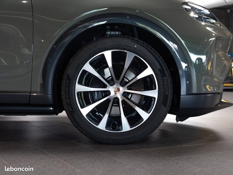 Porsche Cayenne Electric 442ch (image 6)