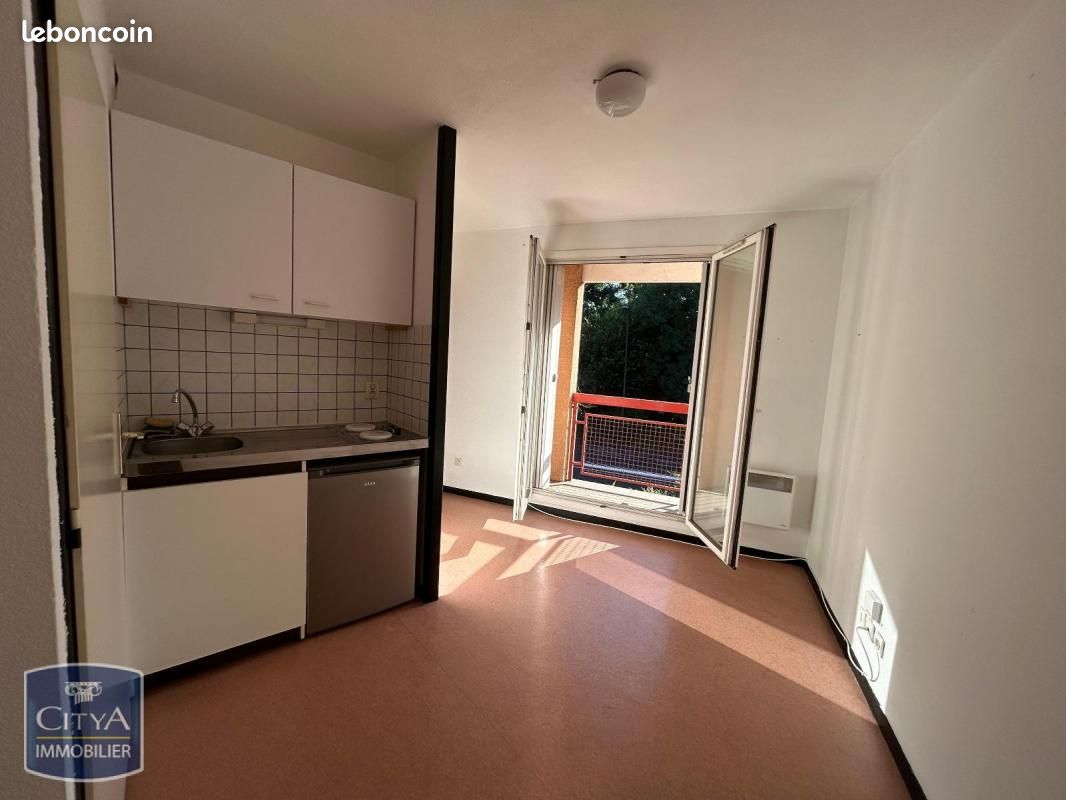 Appartement 2 pièces 24 m² · à Pau · 24 m² · 390 €